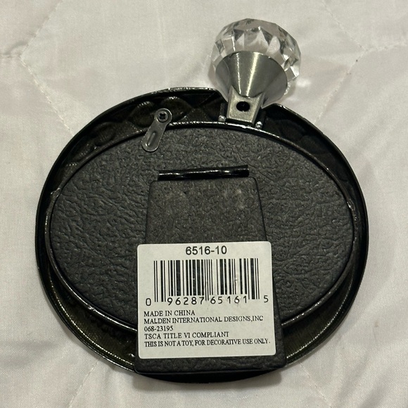 Malden Diamond Ring Picture Frame - Picture 2 of 3